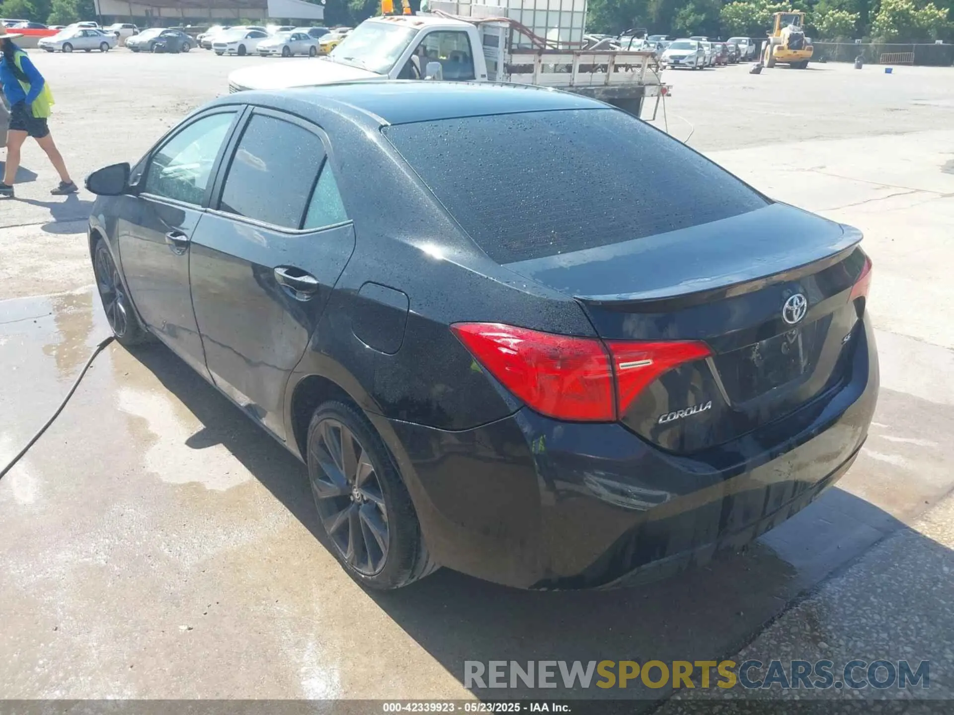 3 Фотография поврежденного автомобиля 5YFBURHE7KP909525 TOYOTA COROLLA 2019