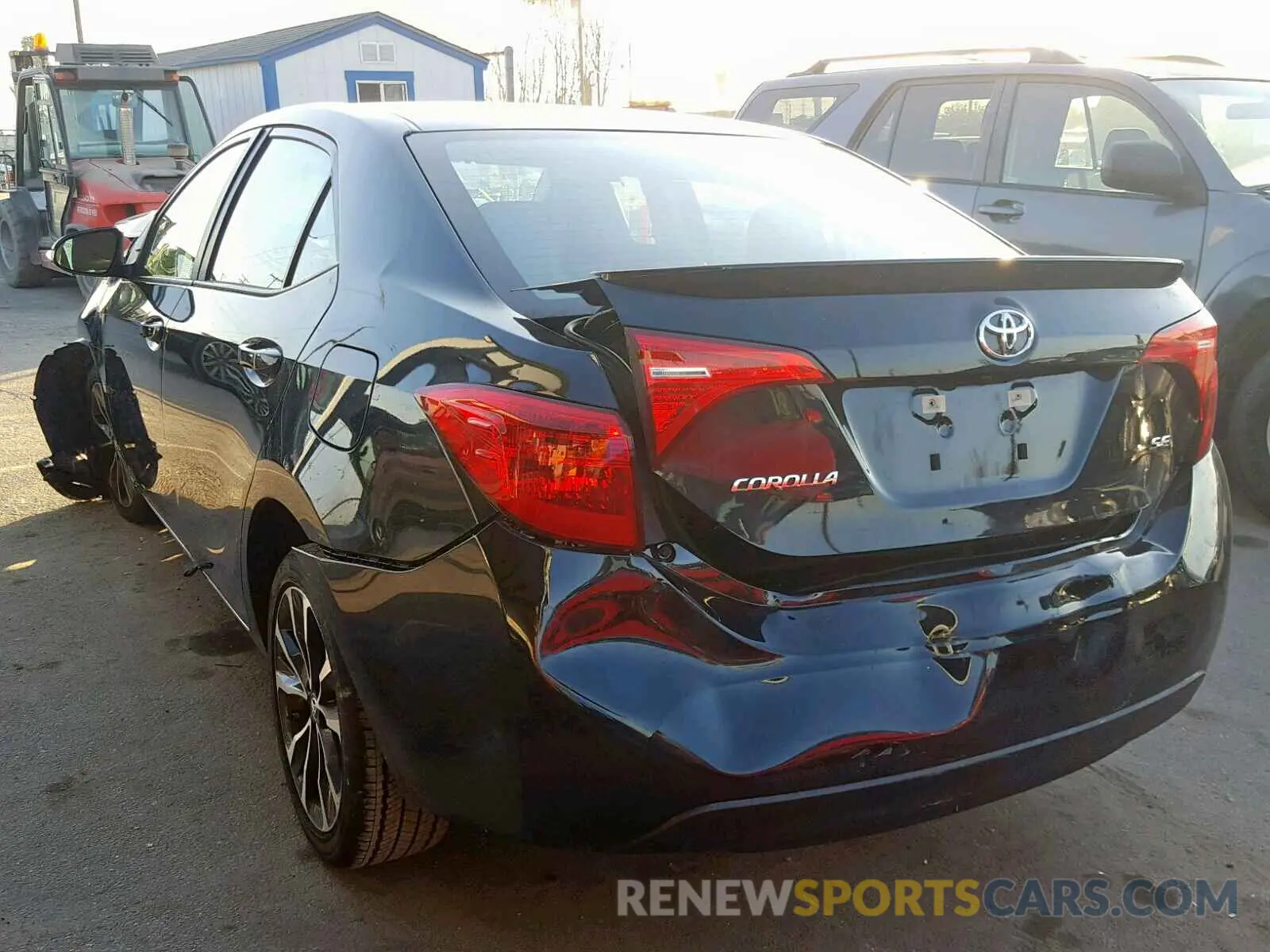 3 Photograph of a damaged car 5YFBURHE7KP915986 TOYOTA COROLLA 2019