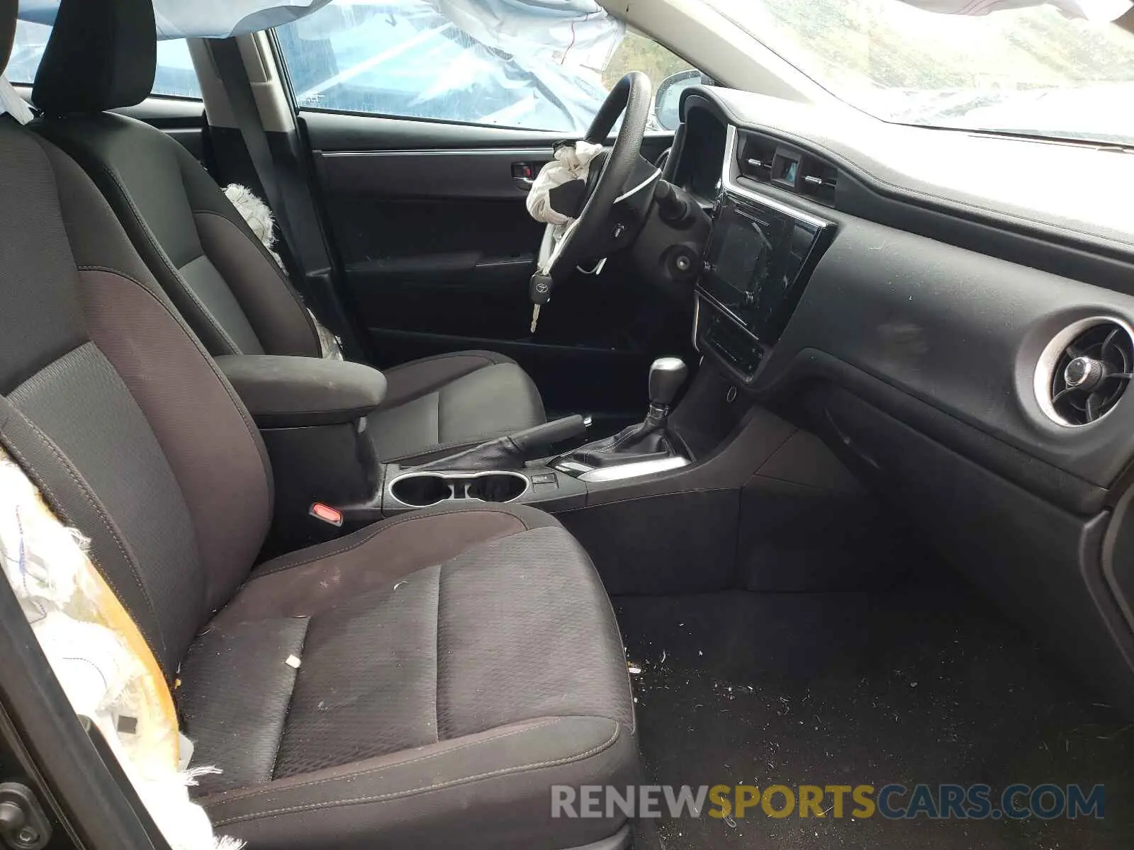 5 Photograph of a damaged car 5YFBURHE7KP917057 TOYOTA COROLLA 2019