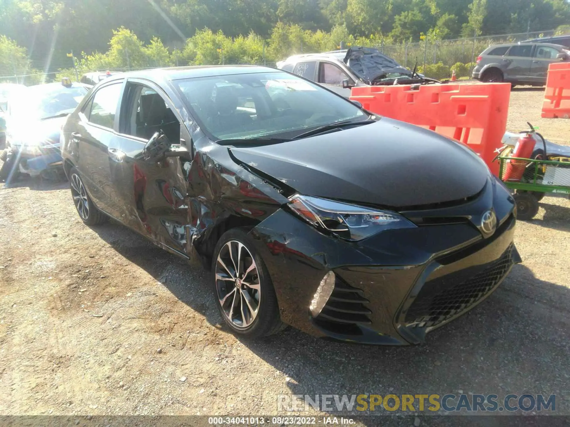 1 Photograph of a damaged car 5YFBURHE7KP921982 TOYOTA COROLLA 2019
