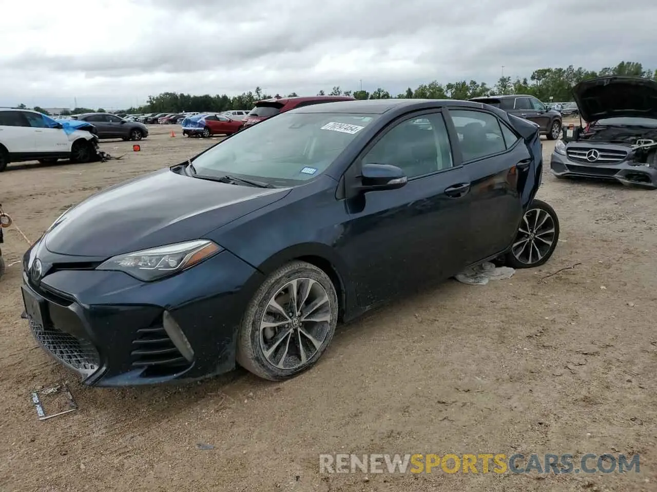 1 Photograph of a damaged car 5YFBURHE7KP923487 TOYOTA COROLLA 2019