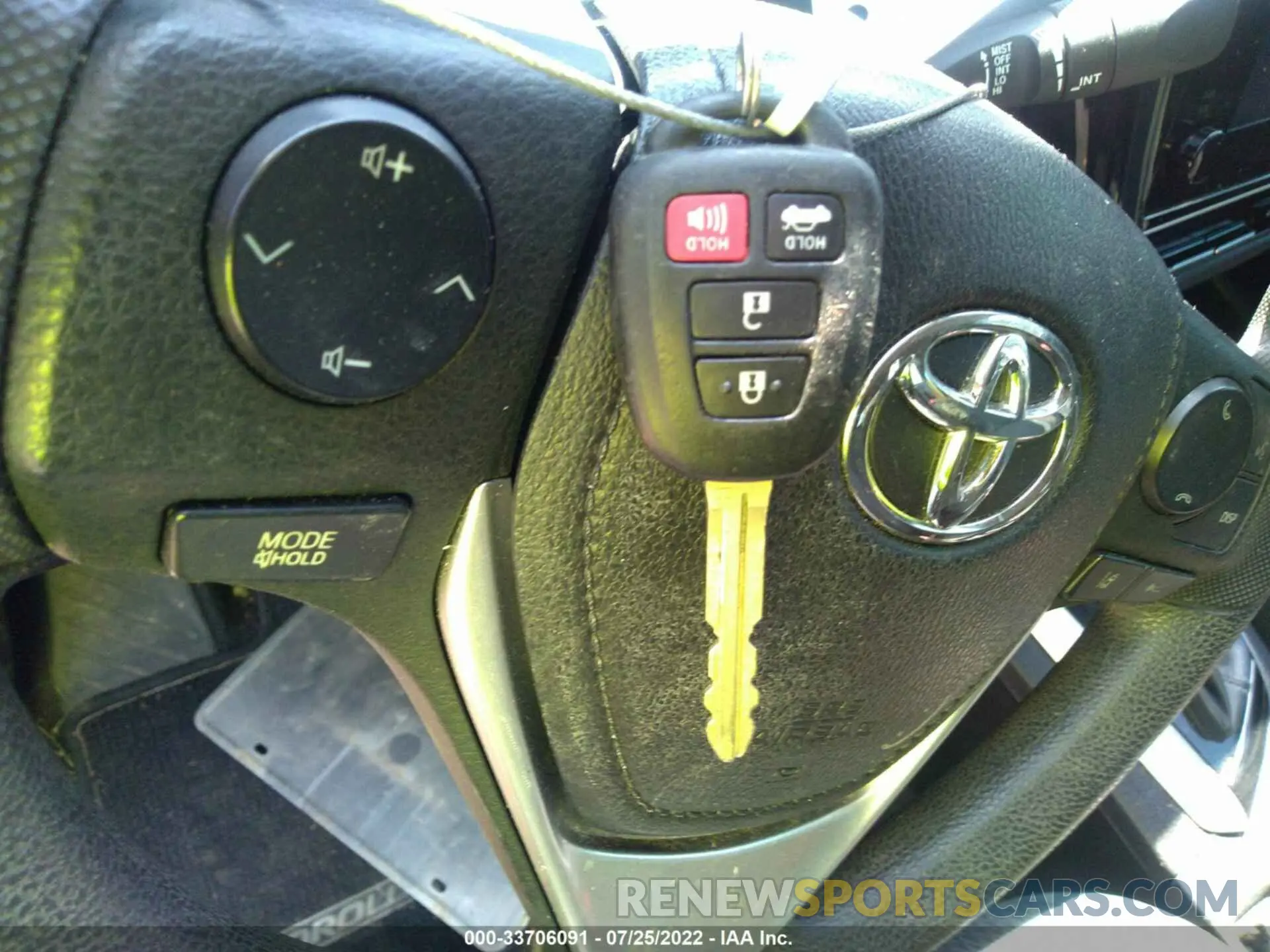 11 Photograph of a damaged car 5YFBURHE7KP926003 TOYOTA COROLLA 2019