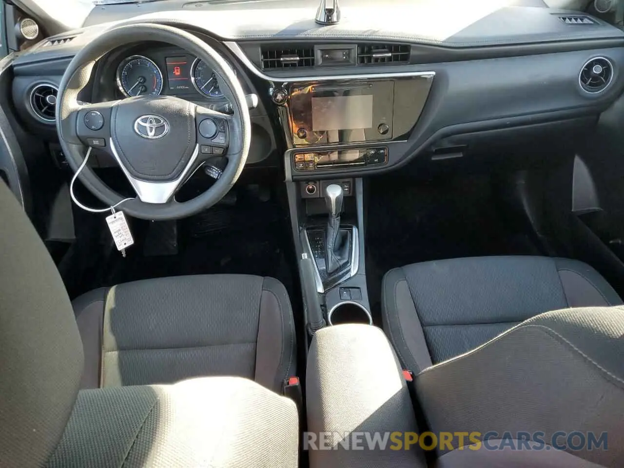 8 Фотография поврежденного автомобиля 5YFBURHE7KP932237 TOYOTA COROLLA 2019
