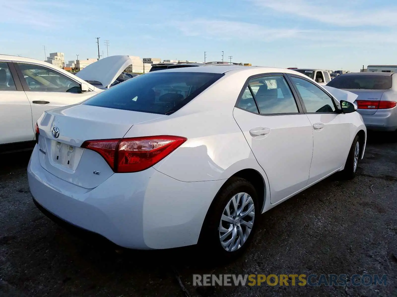 4 Photograph of a damaged car 5YFBURHE7KP935428 TOYOTA COROLLA 2019