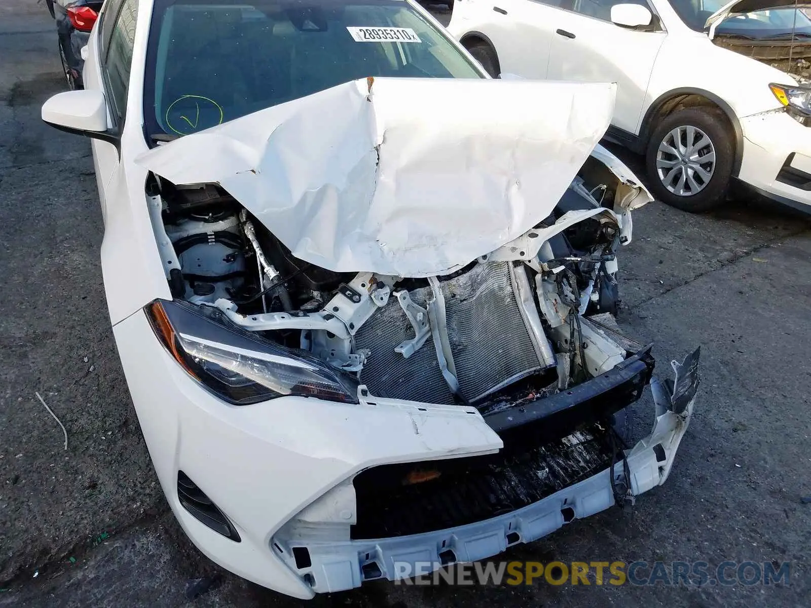9 Photograph of a damaged car 5YFBURHE7KP935428 TOYOTA COROLLA 2019