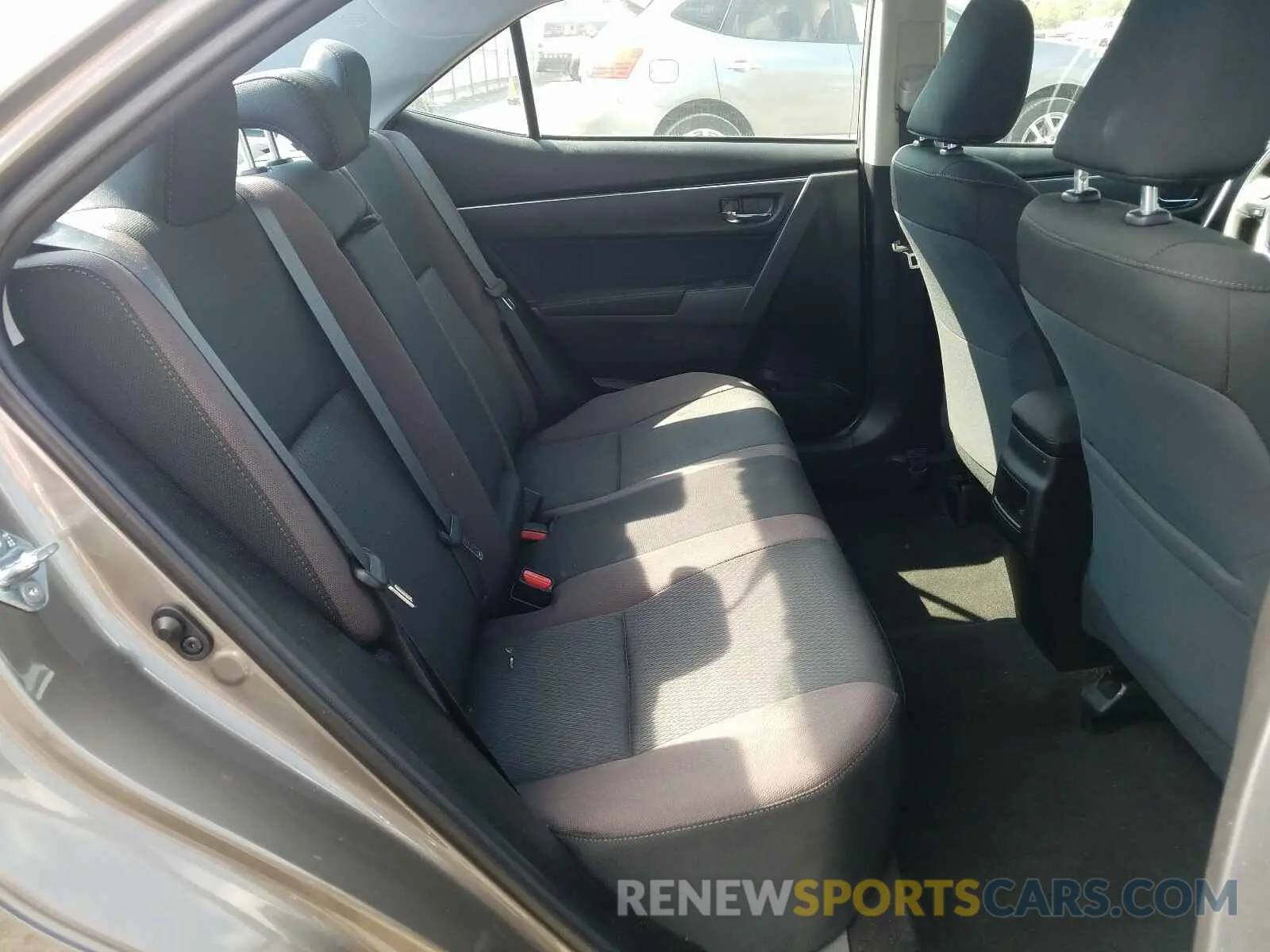 6 Photograph of a damaged car 5YFBURHE7KP936224 TOYOTA COROLLA 2019