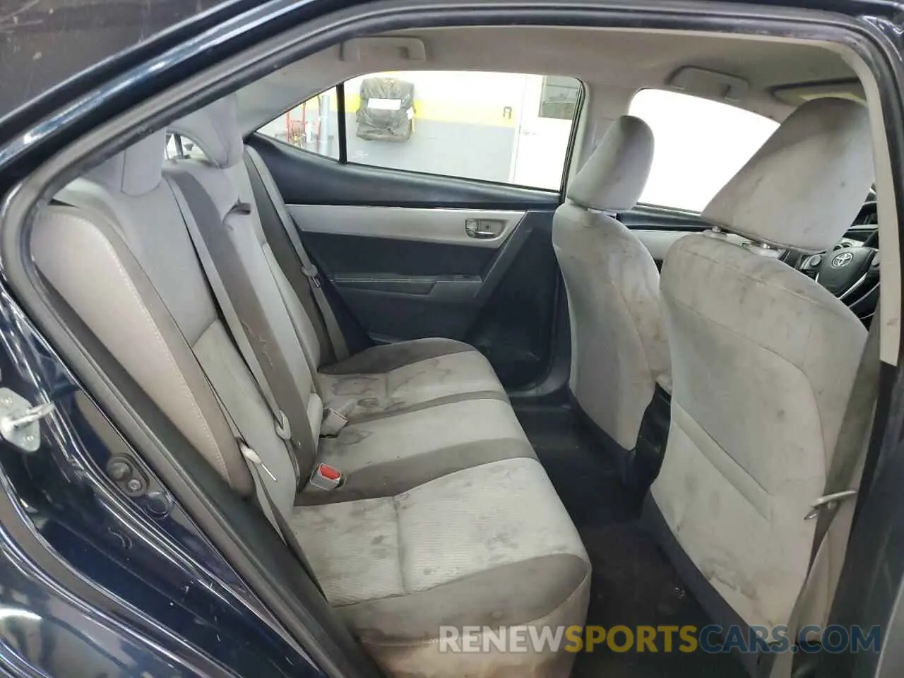 10 Фотография поврежденного автомобиля 5YFBURHE7KP939477 TOYOTA COROLLA 2019