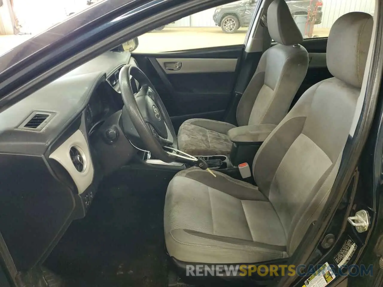 7 Фотография поврежденного автомобиля 5YFBURHE7KP939477 TOYOTA COROLLA 2019