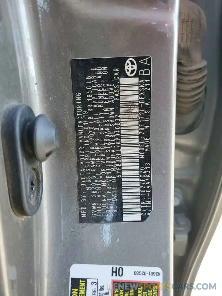 12 Photograph of a damaged car 5YFBURHE7KP940032 TOYOTA COROLLA 2019