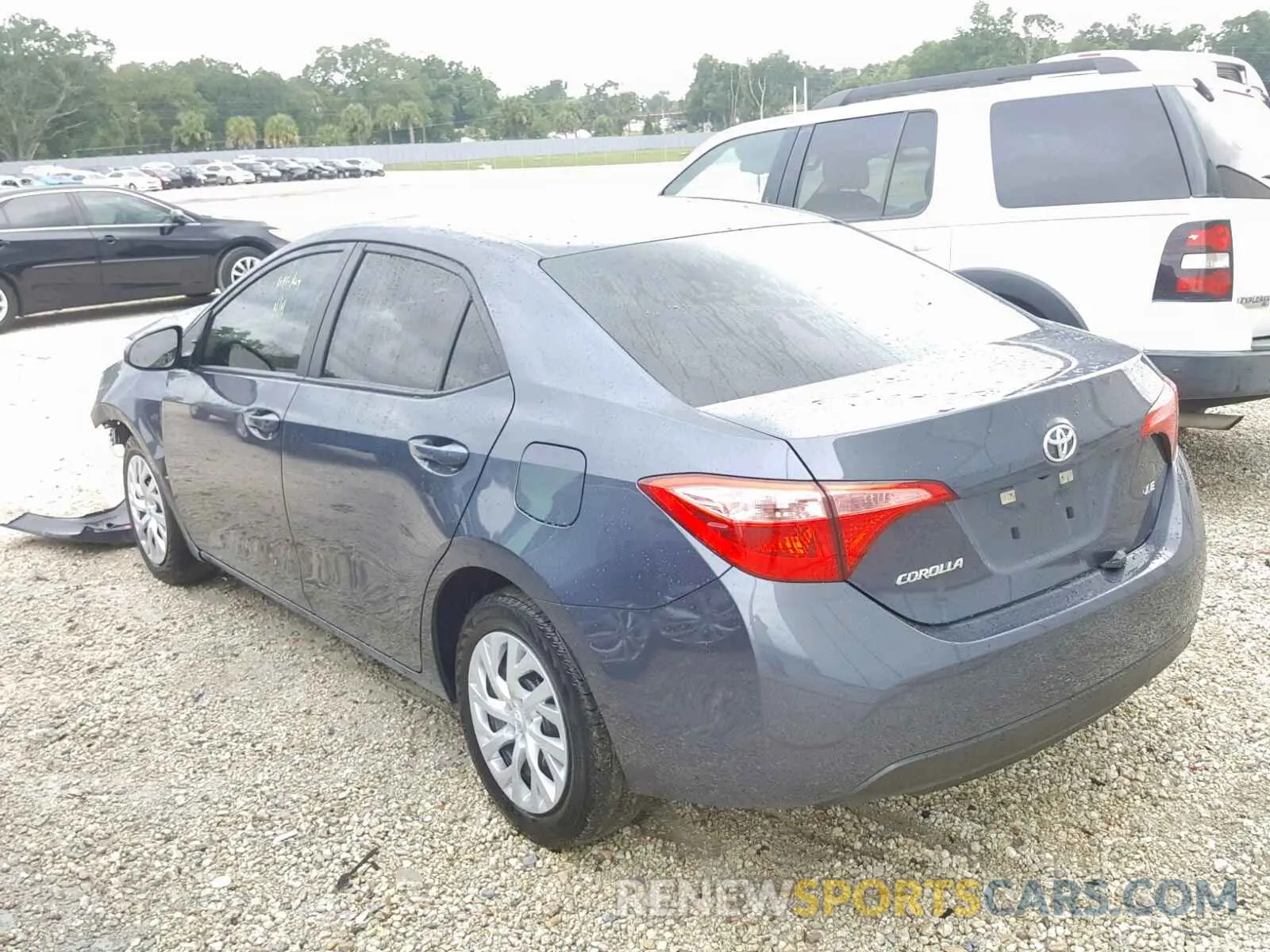 3 Photograph of a damaged car 5YFBURHE7KP946882 TOYOTA COROLLA 2019