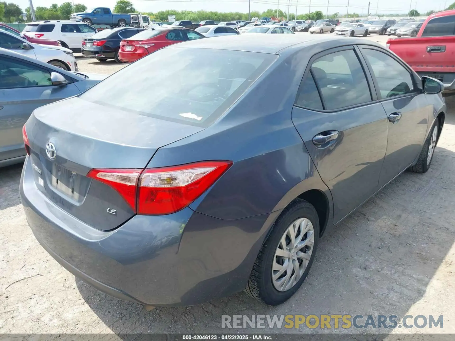 4 Фотография поврежденного автомобиля 5YFBURHE7KP948955 TOYOTA COROLLA 2019