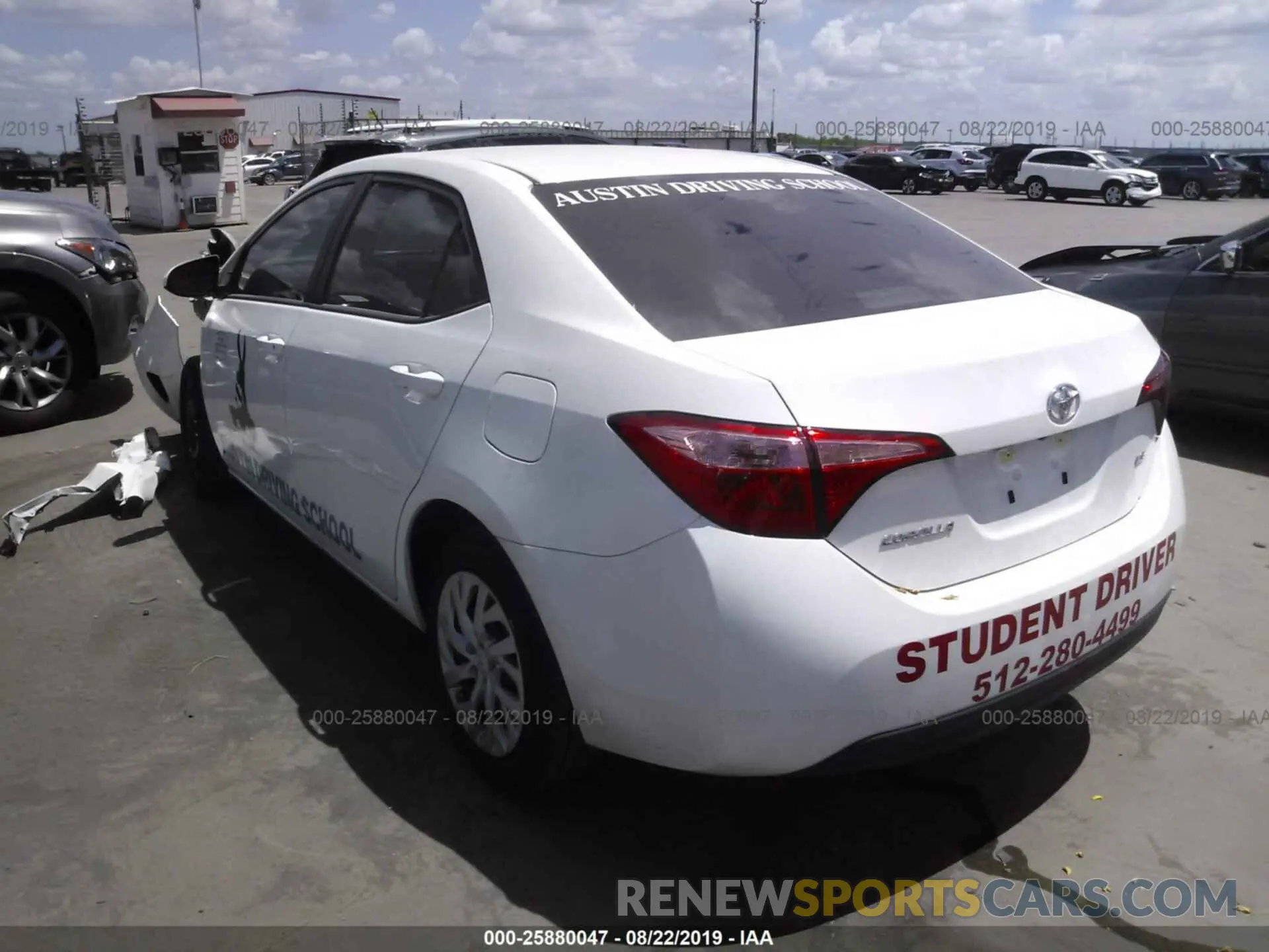 3 Photograph of a damaged car 5YFBURHE7KP949264 TOYOTA COROLLA 2019