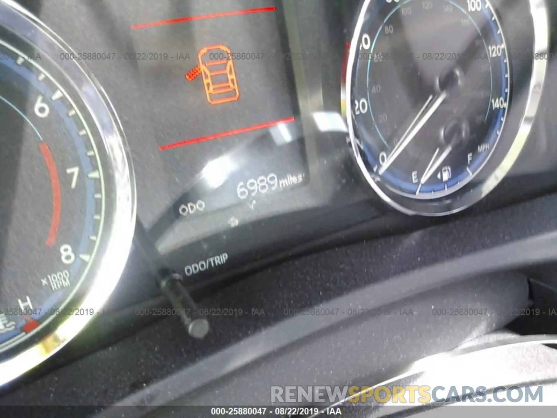 7 Photograph of a damaged car 5YFBURHE7KP949264 TOYOTA COROLLA 2019