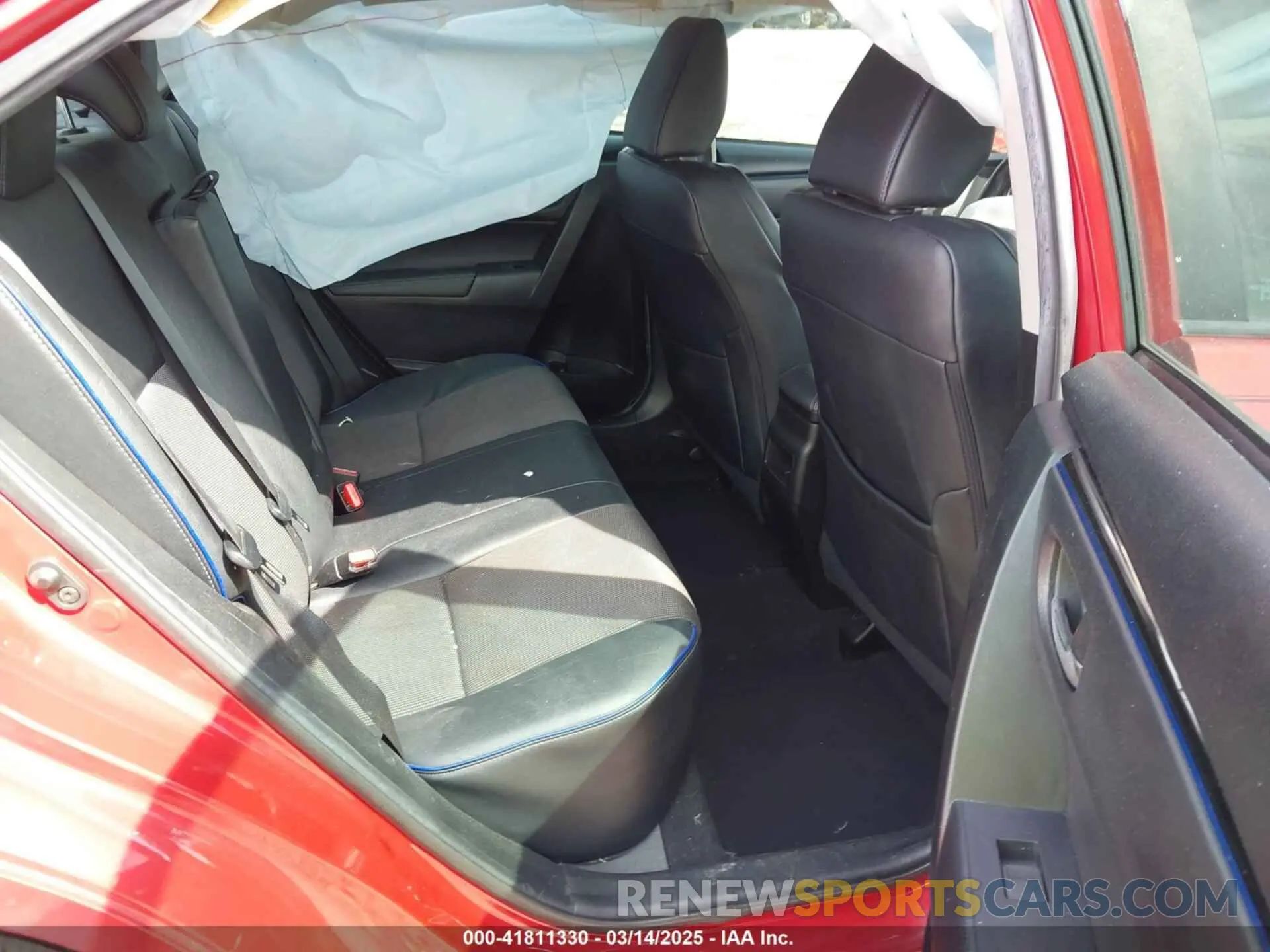 8 Photograph of a damaged car 5YFBURHE7KP949541 TOYOTA COROLLA 2019
