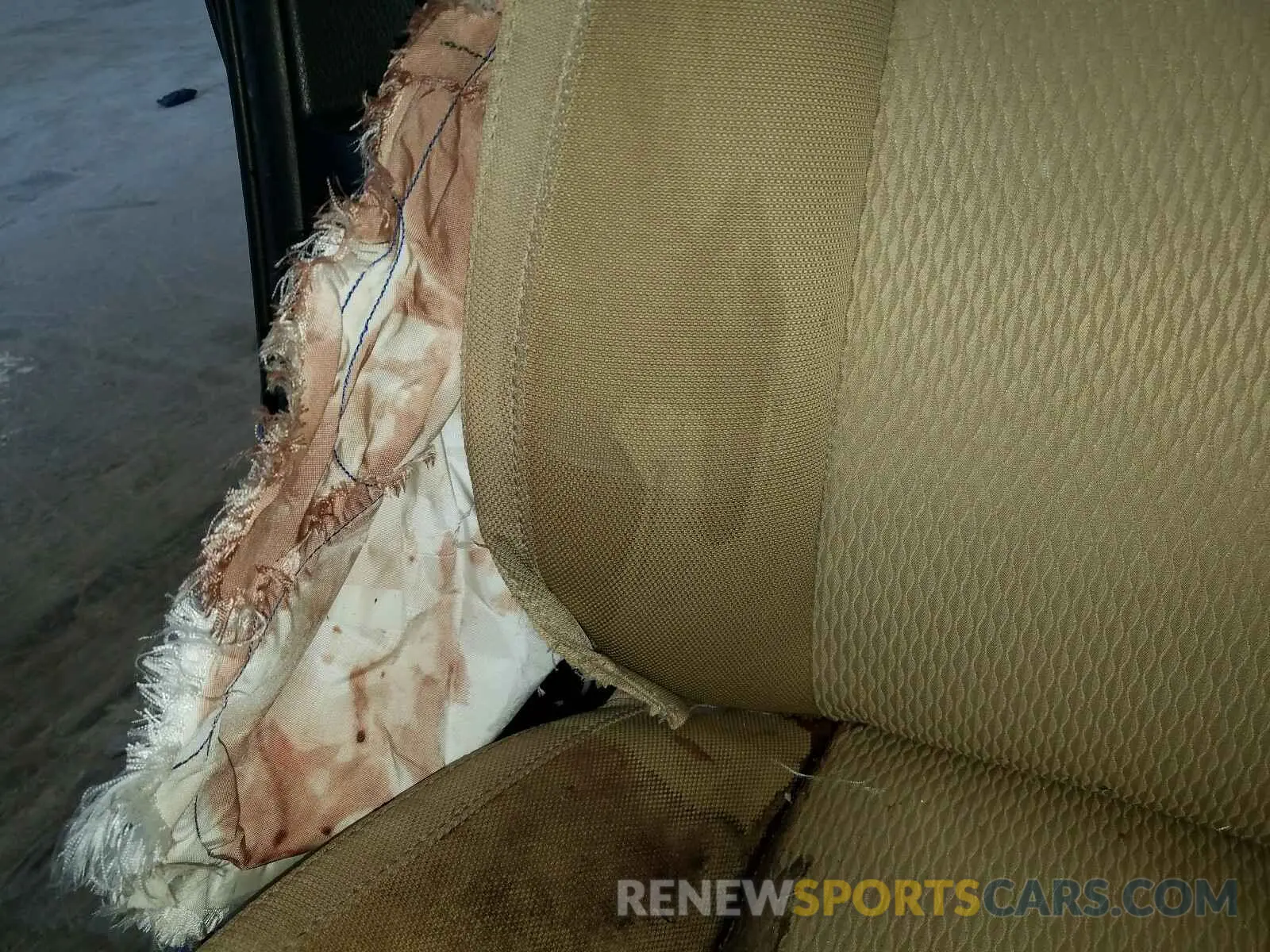9 Photograph of a damaged car 5YFBURHE8KP856561 TOYOTA COROLLA 2019