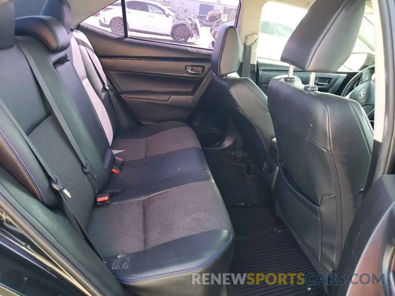 10 Photograph of a damaged car 5YFBURHE8KP861646 TOYOTA COROLLA 2019