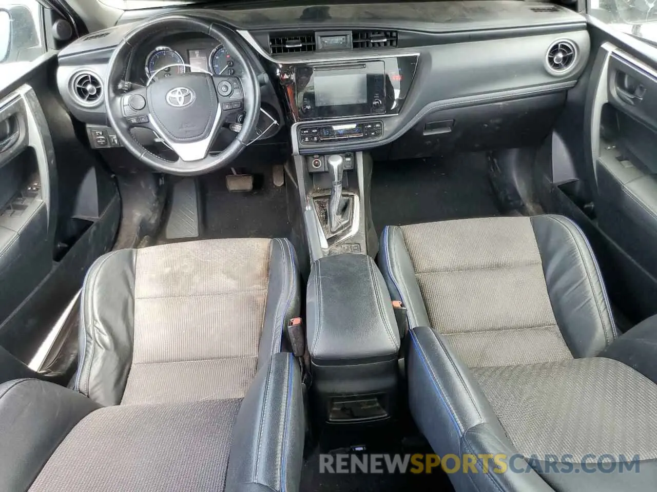 8 Photograph of a damaged car 5YFBURHE8KP861890 TOYOTA COROLLA 2019