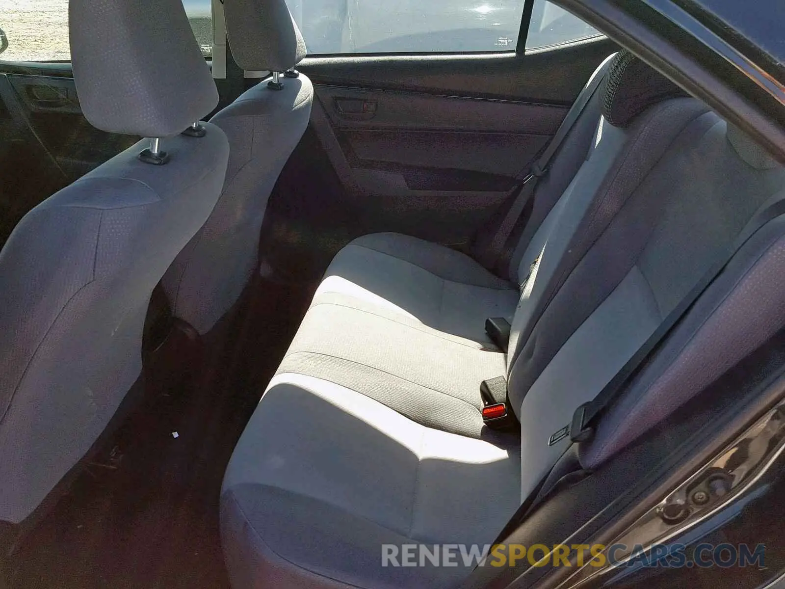 6 Photograph of a damaged car 5YFBURHE8KP862439 TOYOTA COROLLA 2019