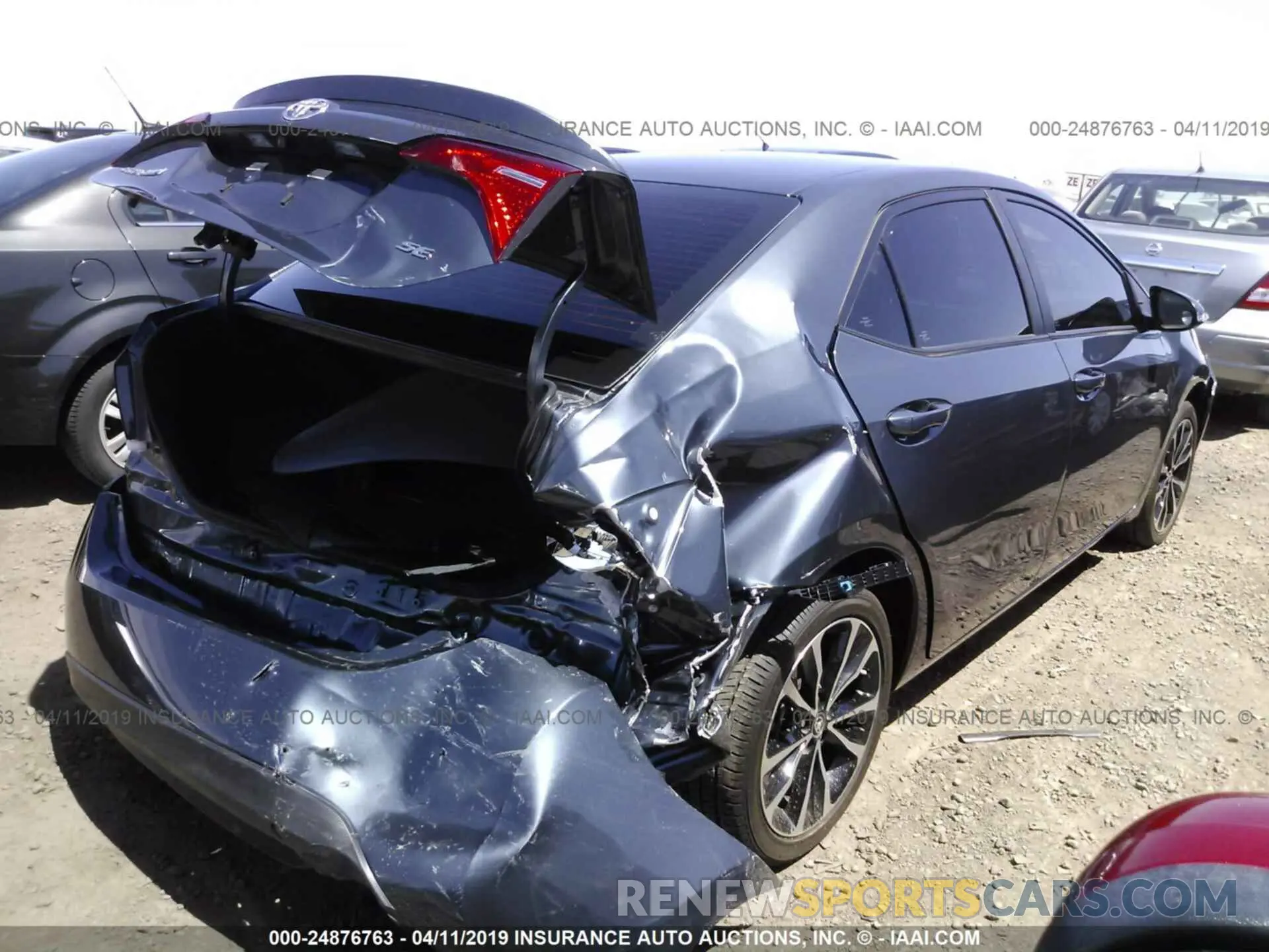 4 Photograph of a damaged car 5YFBURHE8KP863753 TOYOTA COROLLA 2019