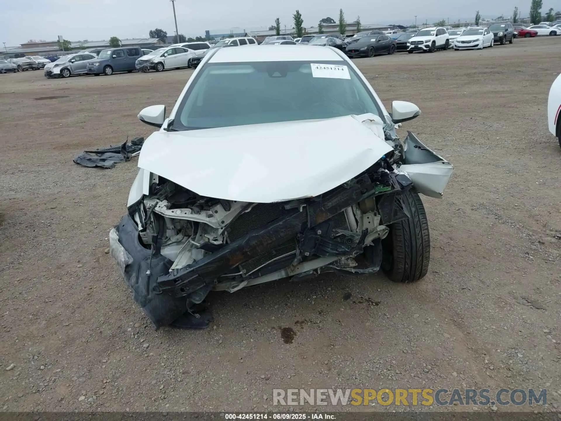 13 Photograph of a damaged car 5YFBURHE8KP863767 TOYOTA COROLLA 2019