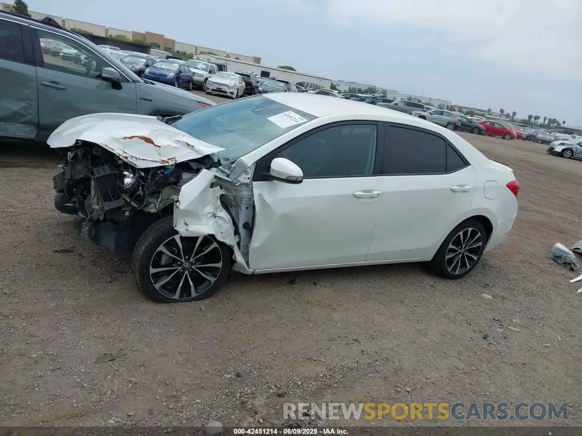 15 Photograph of a damaged car 5YFBURHE8KP863767 TOYOTA COROLLA 2019