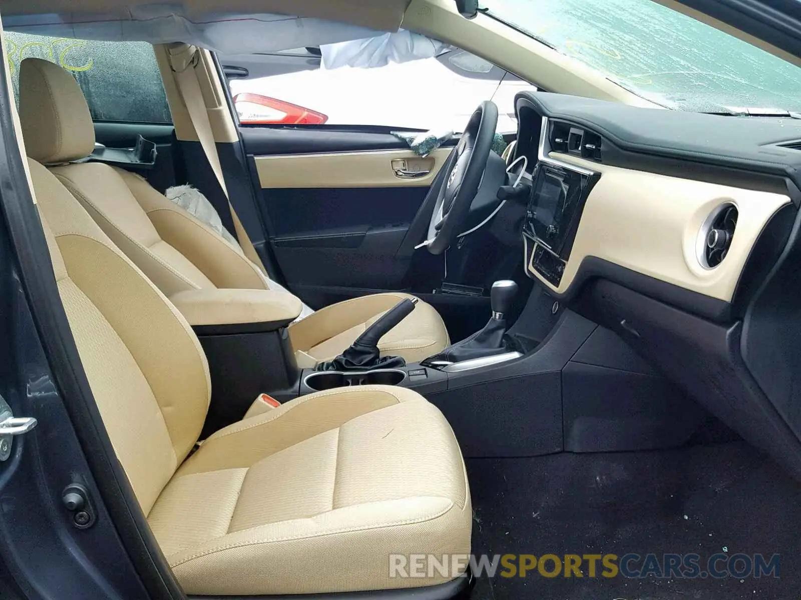 5 Photograph of a damaged car 5YFBURHE8KP866880 TOYOTA COROLLA 2019