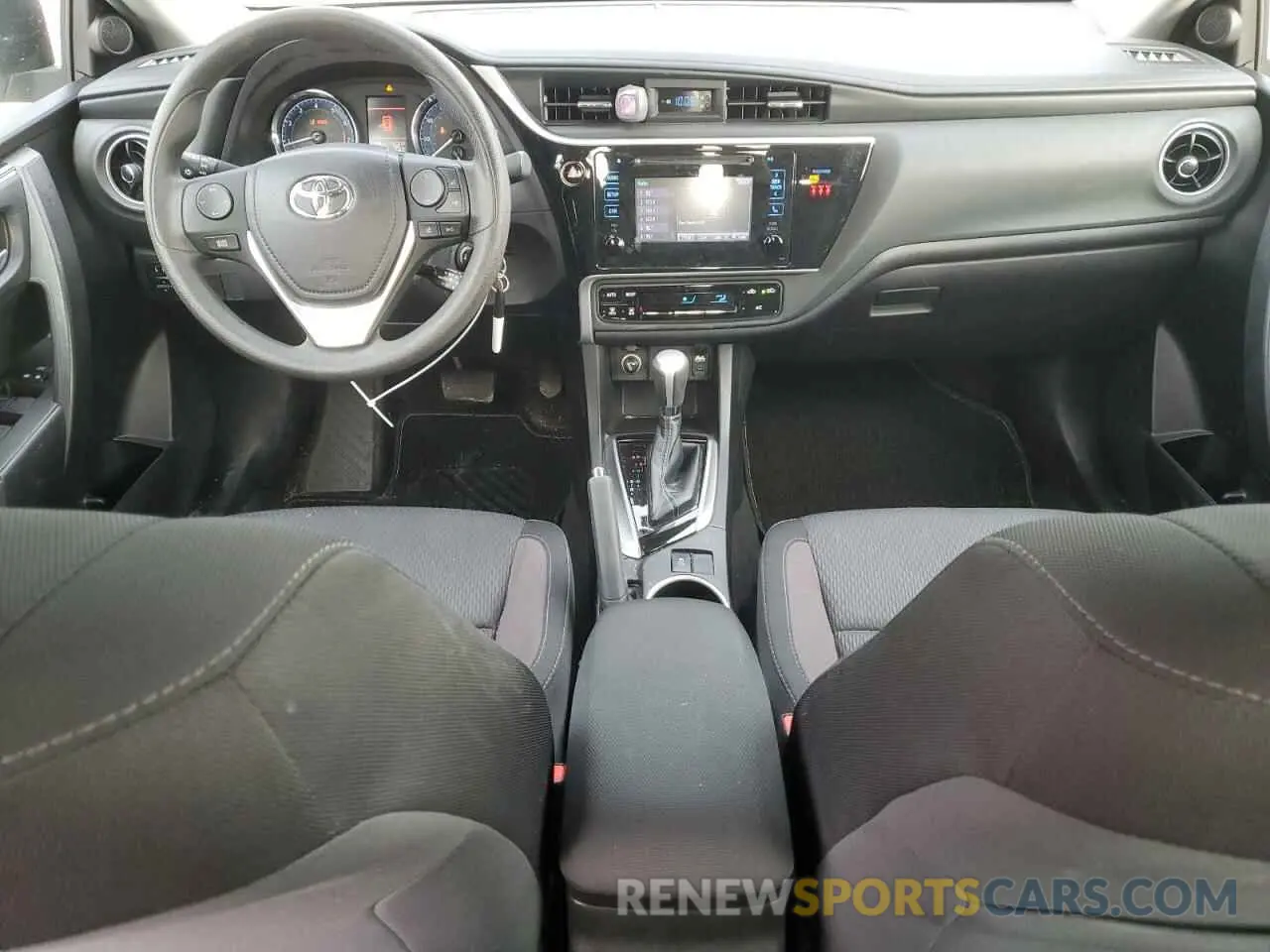 8 Photograph of a damaged car 5YFBURHE8KP871240 TOYOTA COROLLA 2019