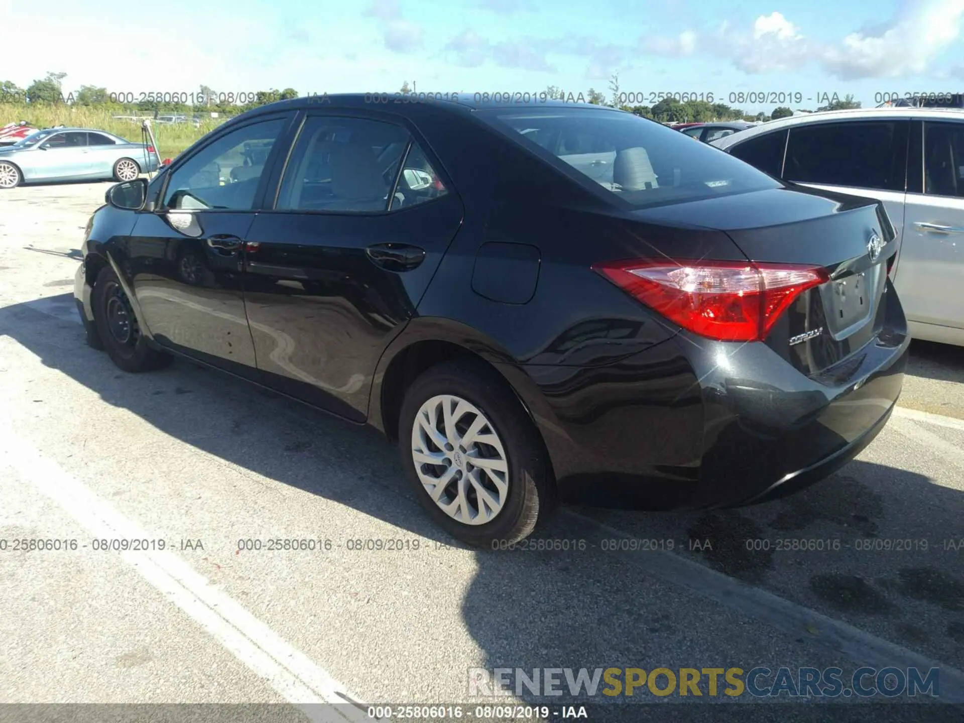 3 Photograph of a damaged car 5YFBURHE8KP872288 TOYOTA COROLLA 2019