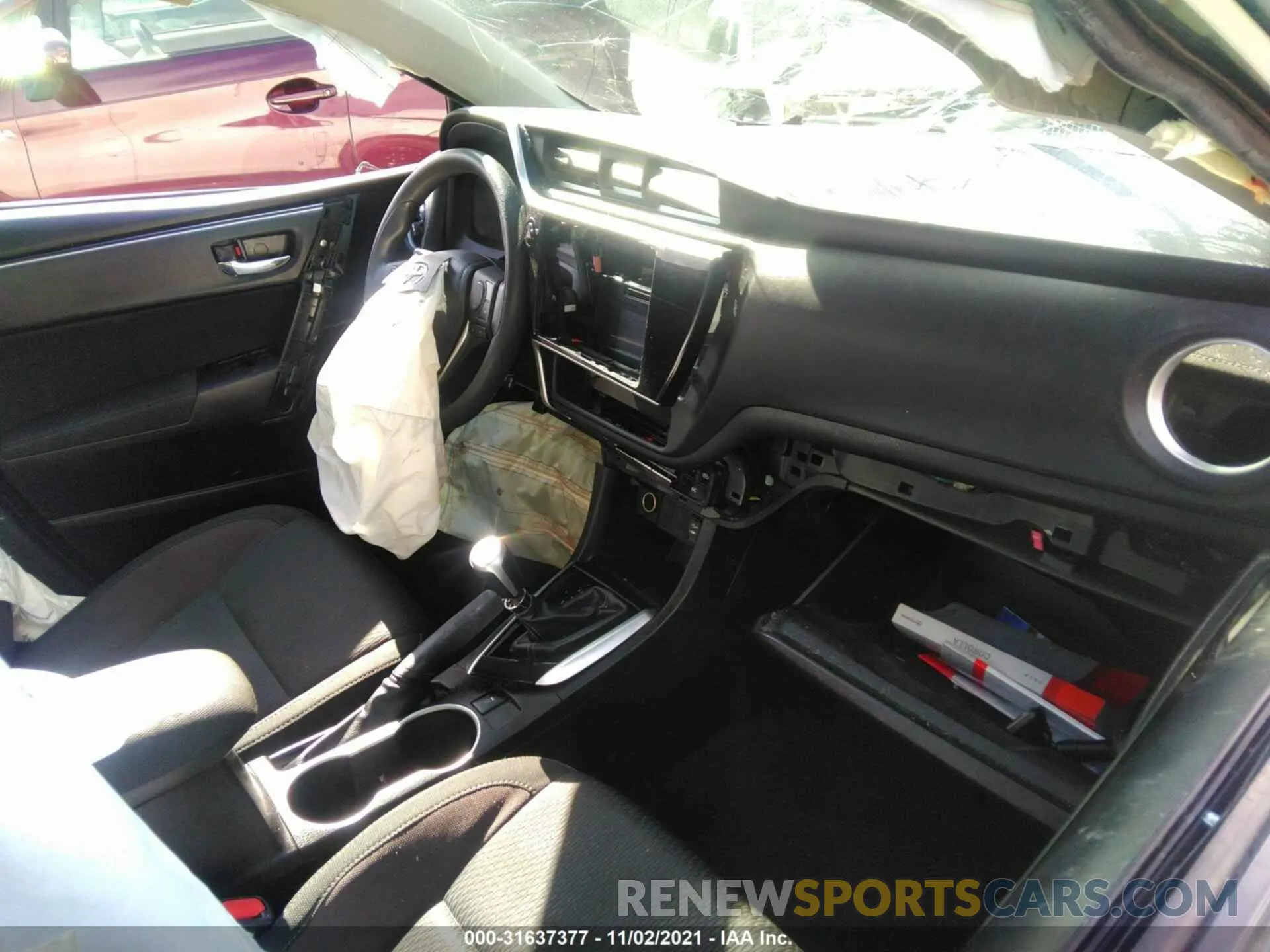 5 Photograph of a damaged car 5YFBURHE8KP873697 TOYOTA COROLLA 2019