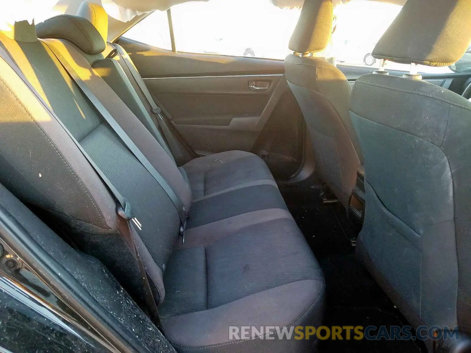 6 Photograph of a damaged car 5YFBURHE8KP882058 TOYOTA COROLLA 2019