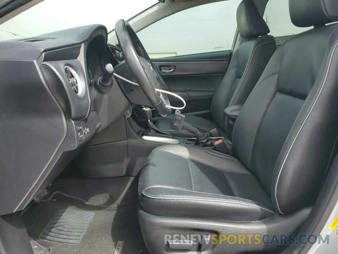 7 Photograph of a damaged car 5YFBURHE8KP885736 TOYOTA COROLLA 2019