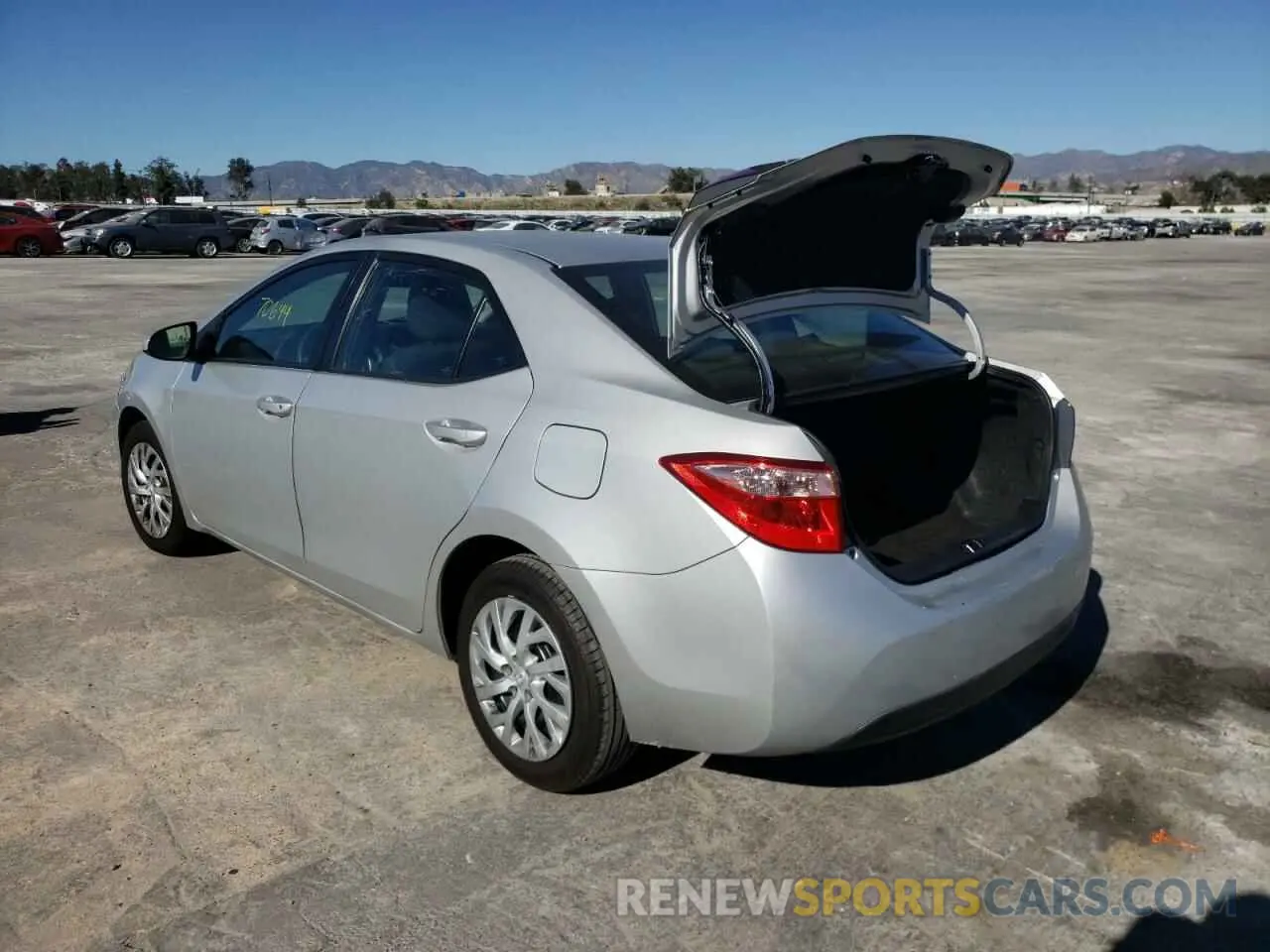 3 Photograph of a damaged car 5YFBURHE8KP889883 TOYOTA COROLLA 2019
