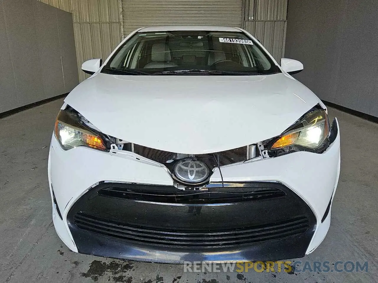 5 Photograph of a damaged car 5YFBURHE8KP894839 TOYOTA COROLLA 2019