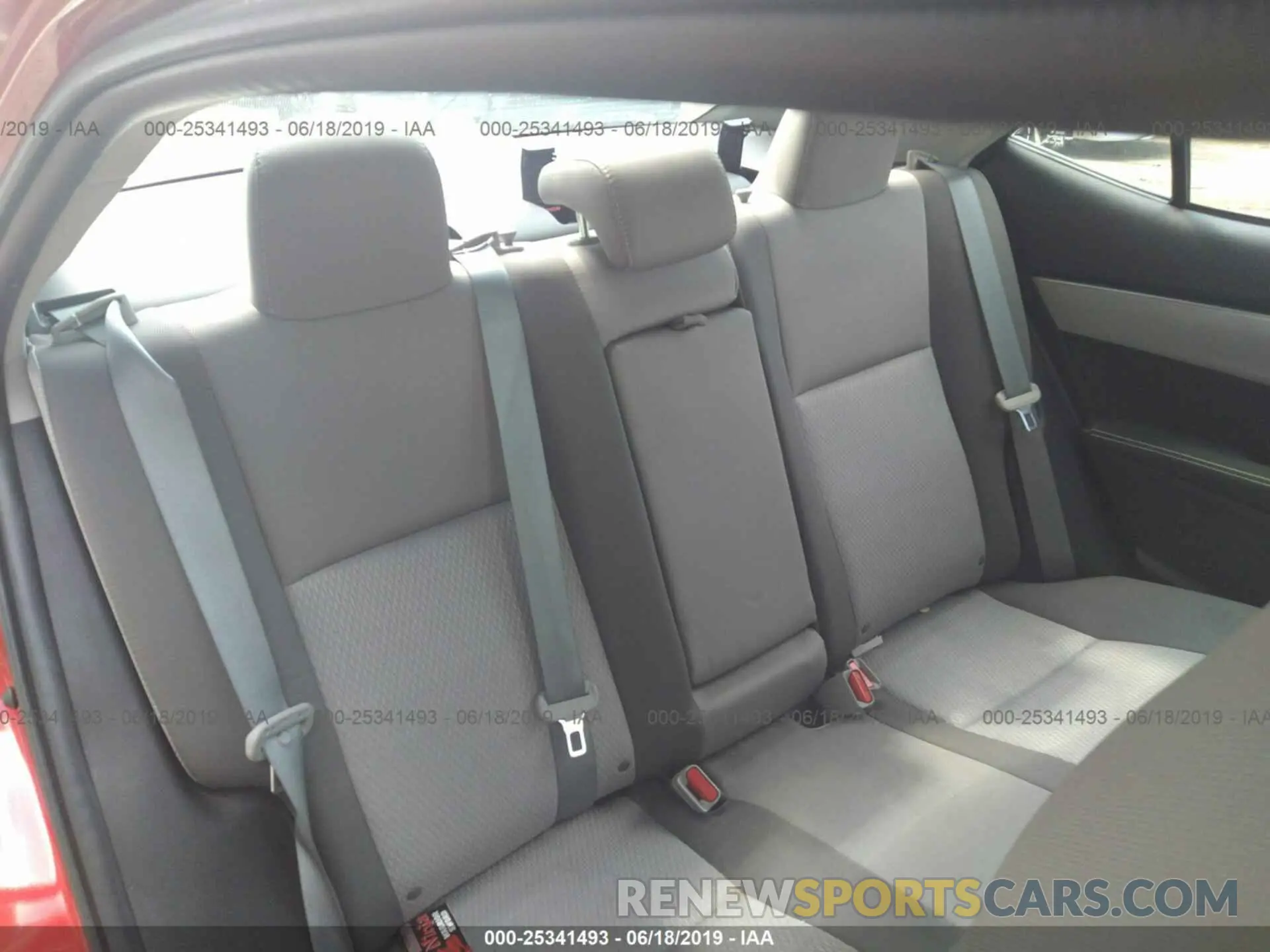 8 Photograph of a damaged car 5YFBURHE8KP895196 TOYOTA COROLLA 2019