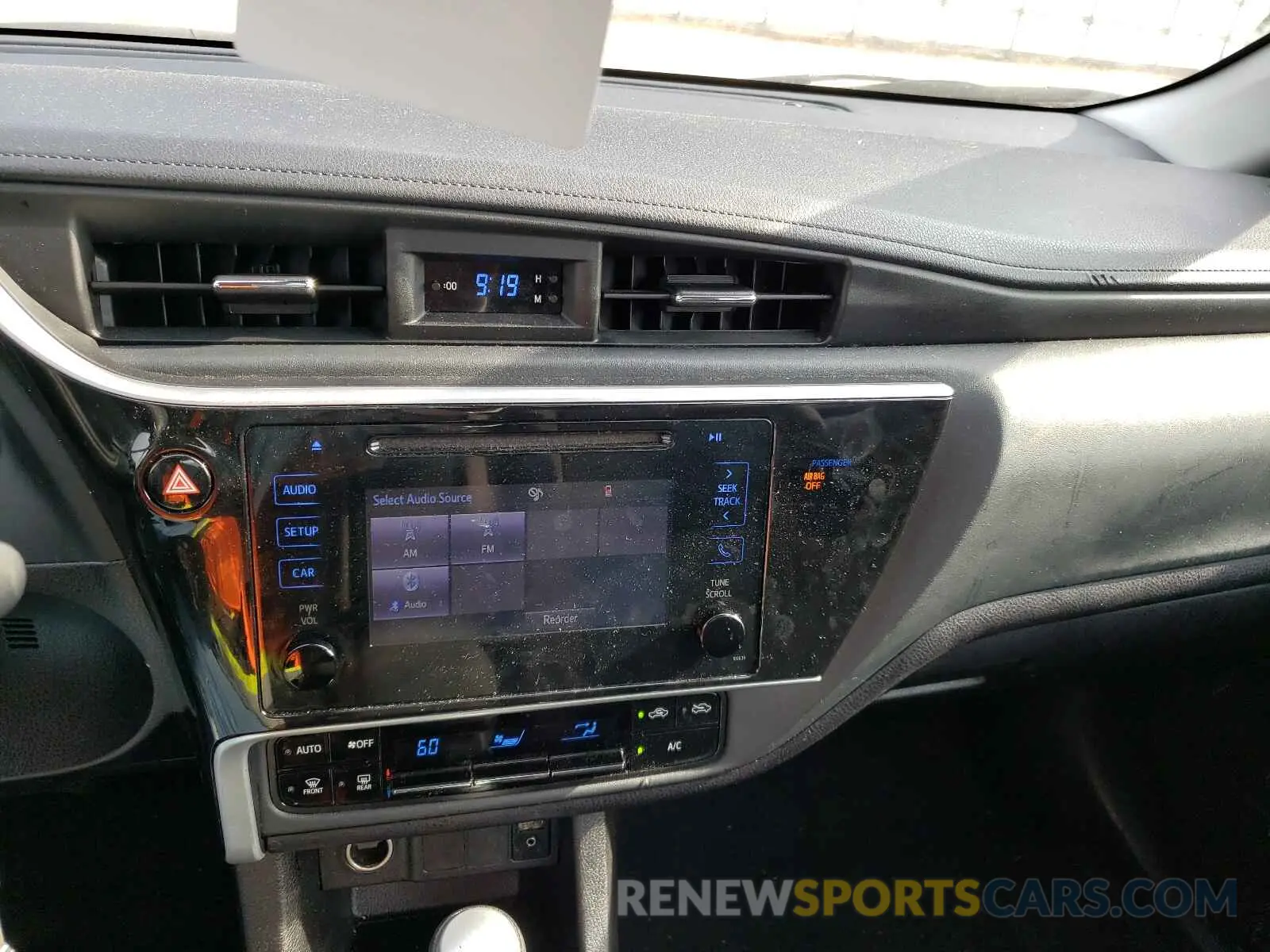 9 Photograph of a damaged car 5YFBURHE8KP898504 TOYOTA COROLLA 2019