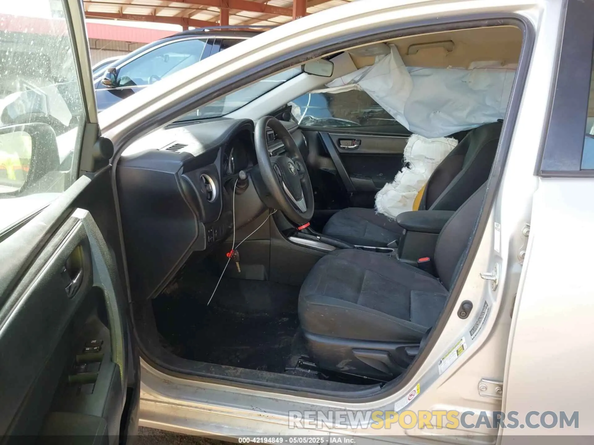 5 Photograph of a damaged car 5YFBURHE8KP903474 TOYOTA COROLLA 2019