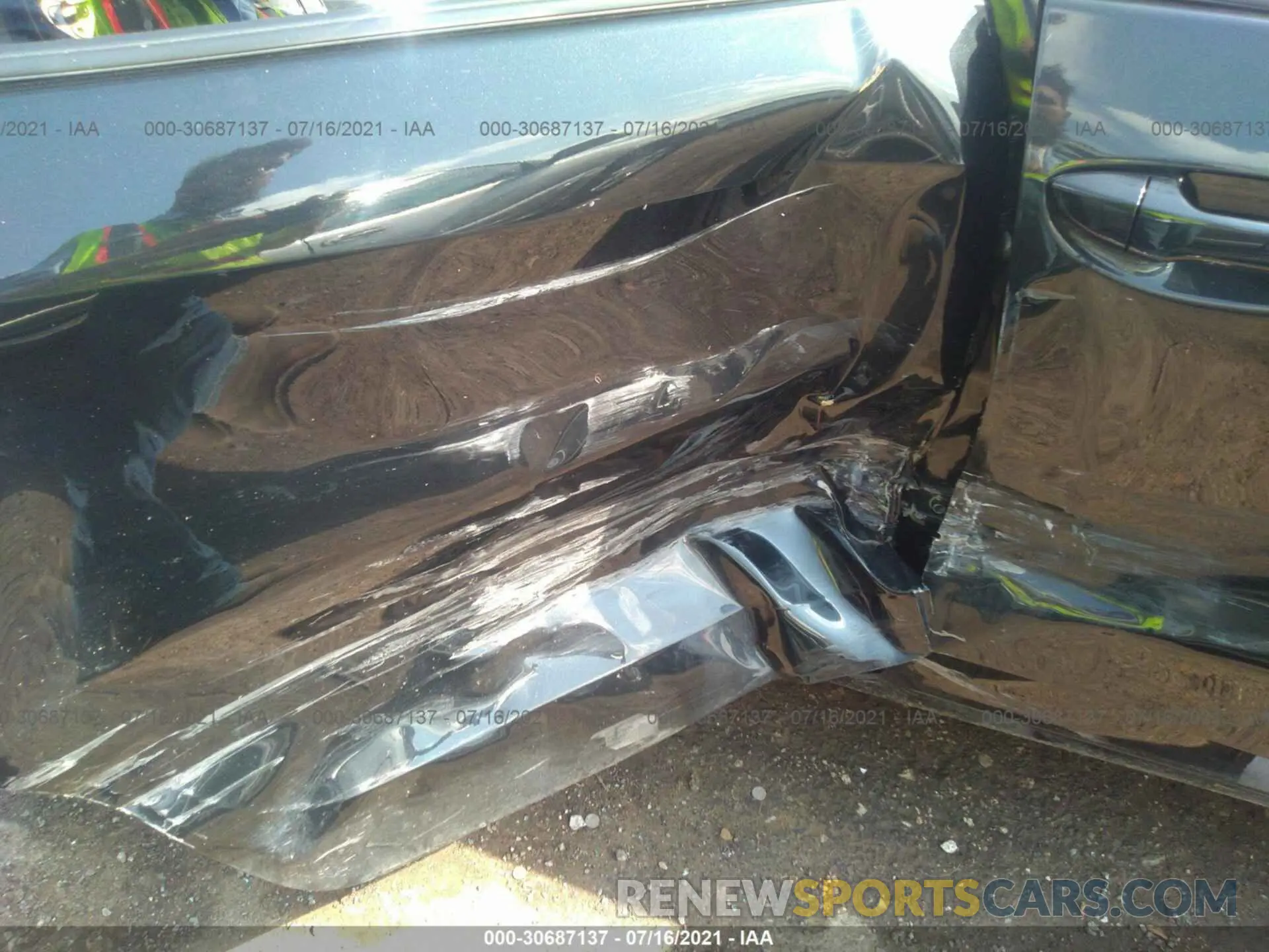 6 Photograph of a damaged car 5YFBURHE8KP909274 TOYOTA COROLLA 2019