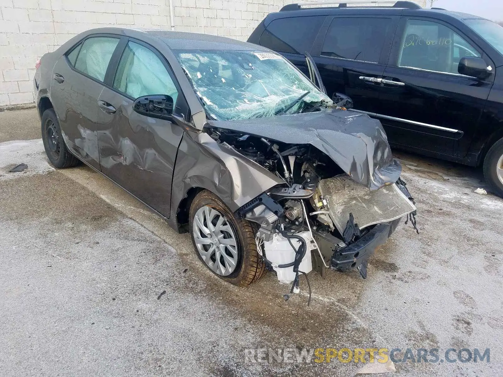 1 Photograph of a damaged car 5YFBURHE8KP919111 TOYOTA COROLLA 2019