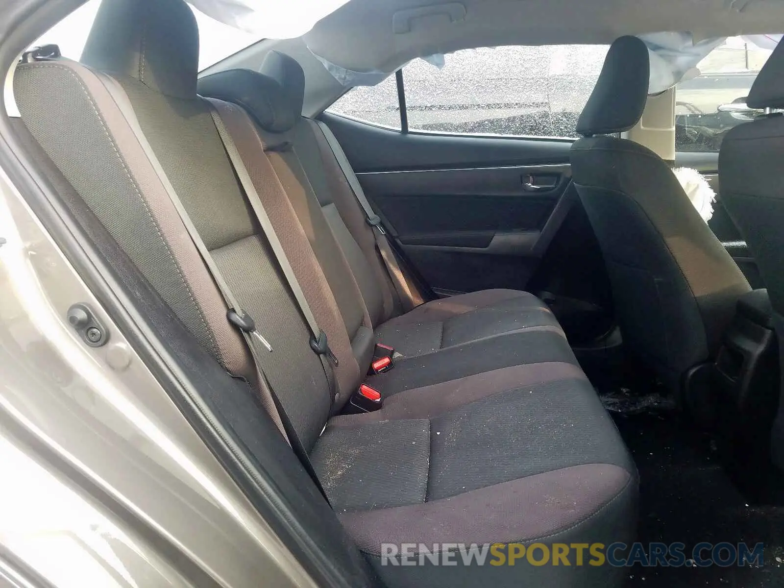 6 Photograph of a damaged car 5YFBURHE8KP919111 TOYOTA COROLLA 2019