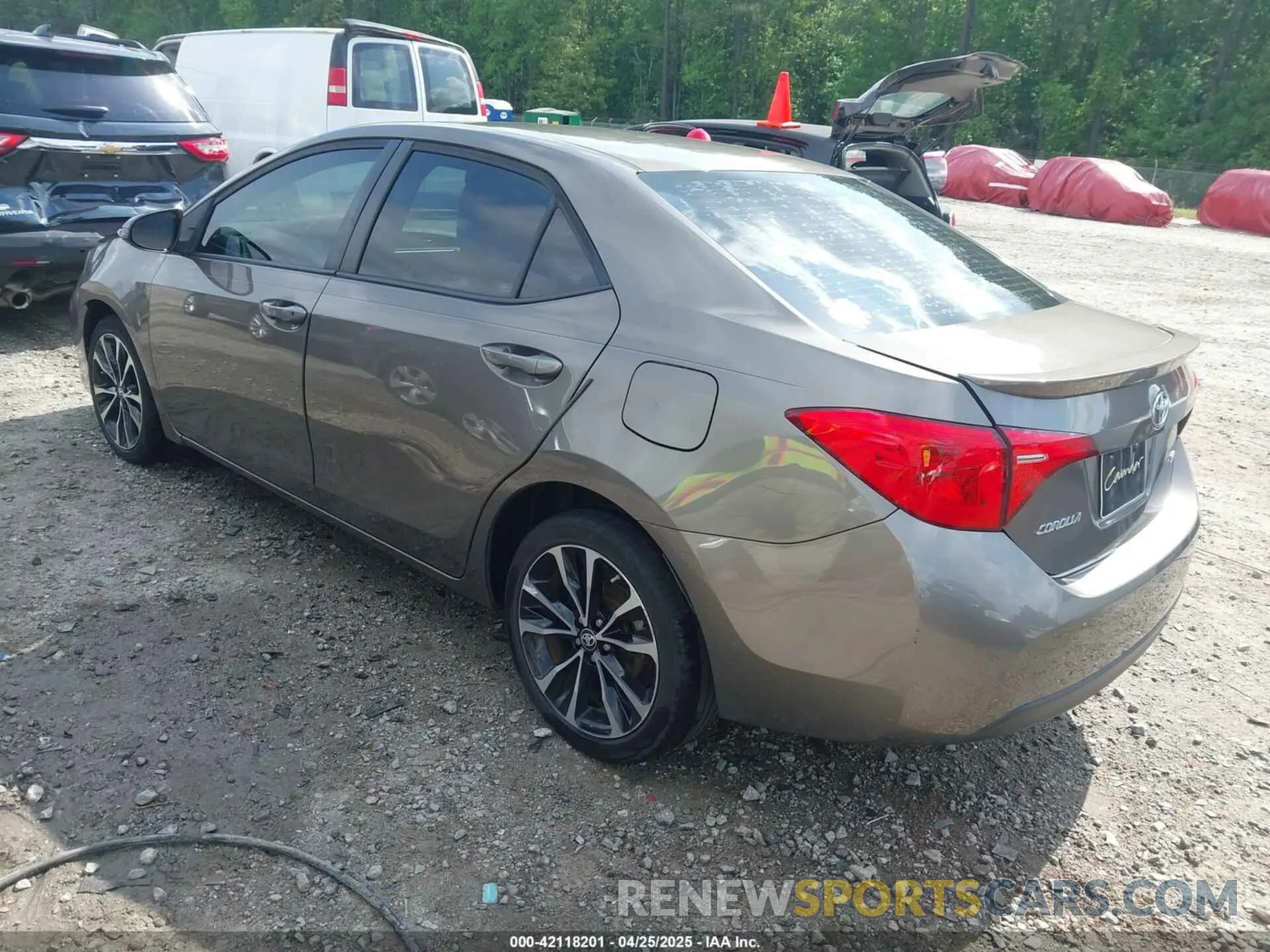 3 Photograph of a damaged car 5YFBURHE8KP920873 TOYOTA COROLLA 2019