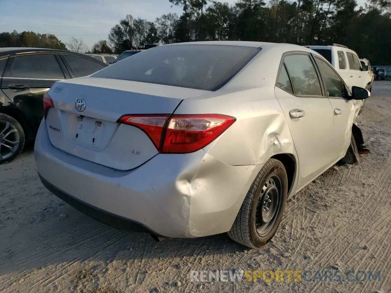 4 Photograph of a damaged car 5YFBURHE8KP922476 TOYOTA COROLLA 2019