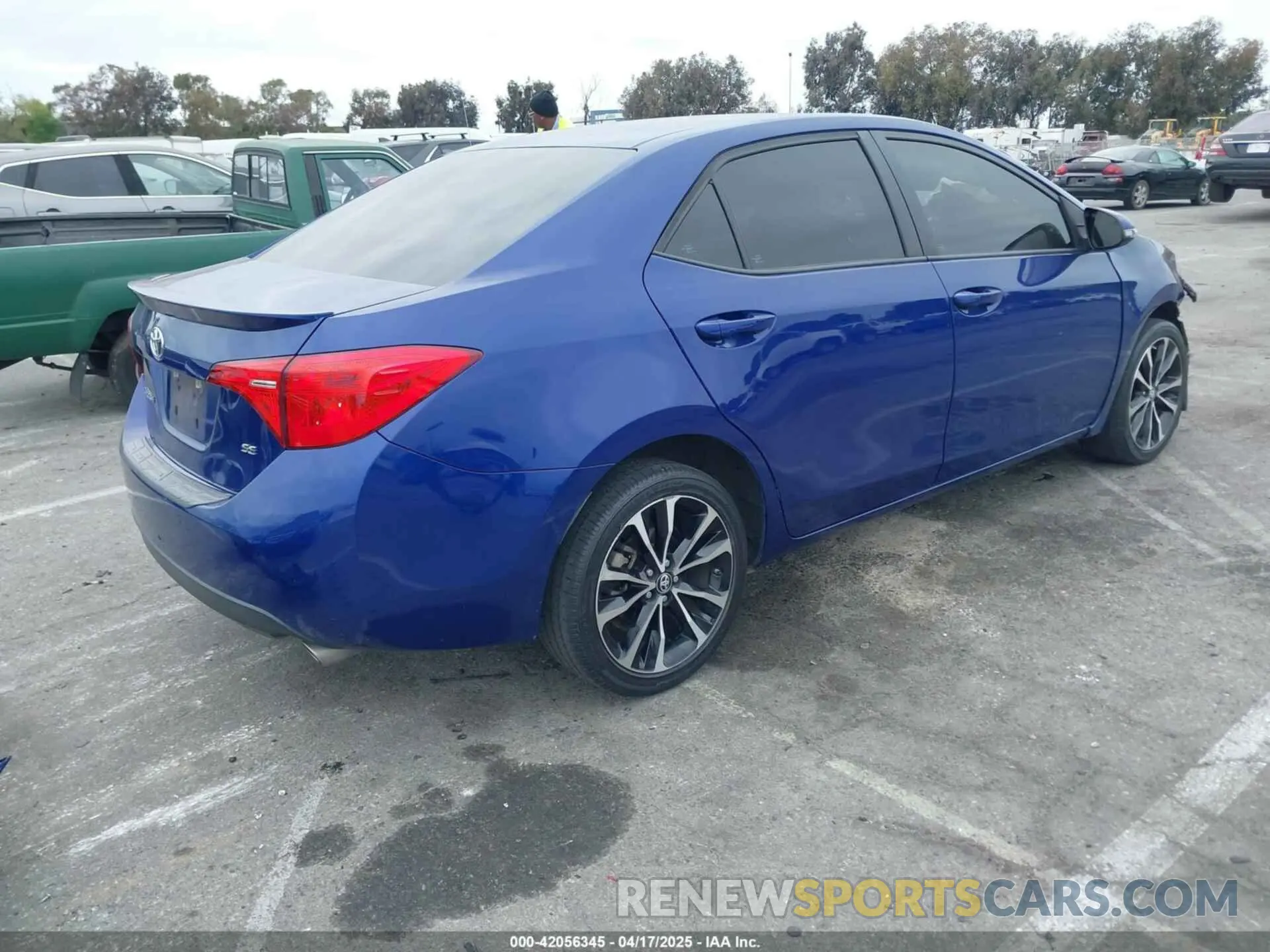 4 Photograph of a damaged car 5YFBURHE8KP926043 TOYOTA COROLLA 2019
