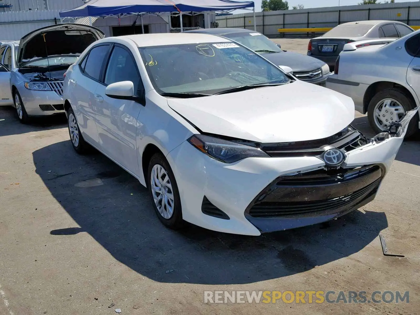 1 Photograph of a damaged car 5YFBURHE8KP935860 TOYOTA COROLLA 2019