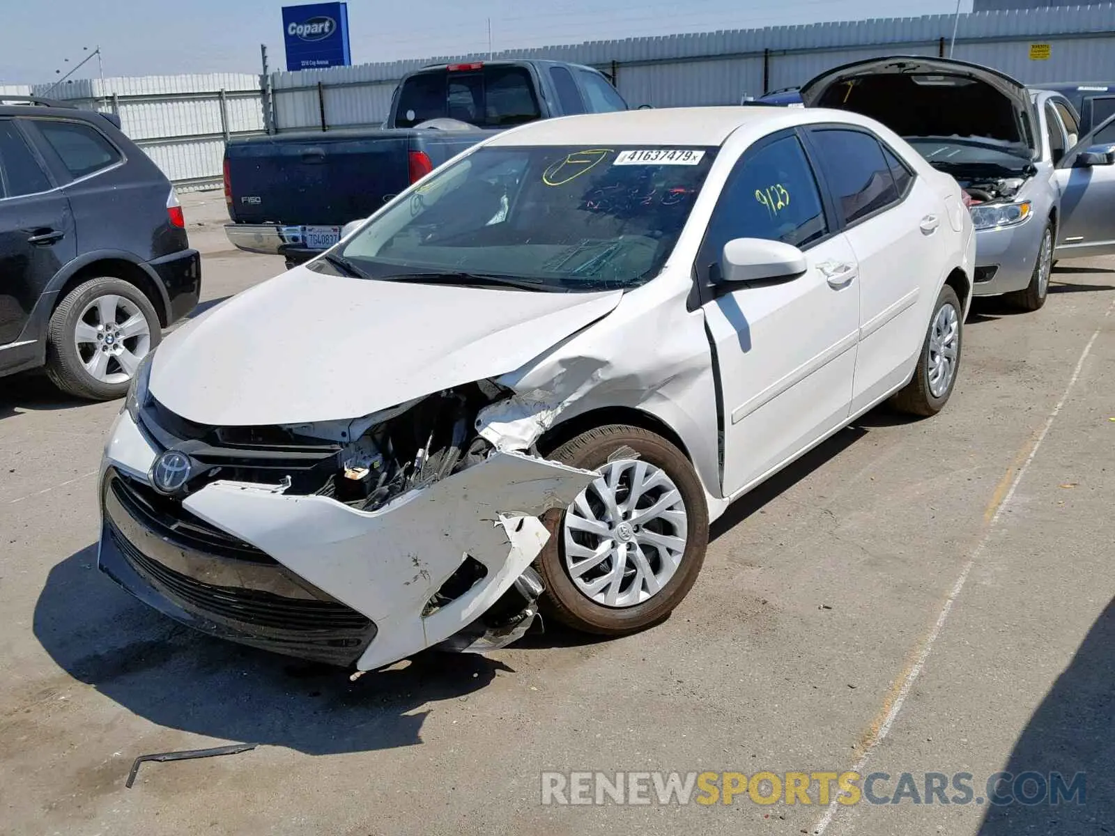 2 Photograph of a damaged car 5YFBURHE8KP935860 TOYOTA COROLLA 2019