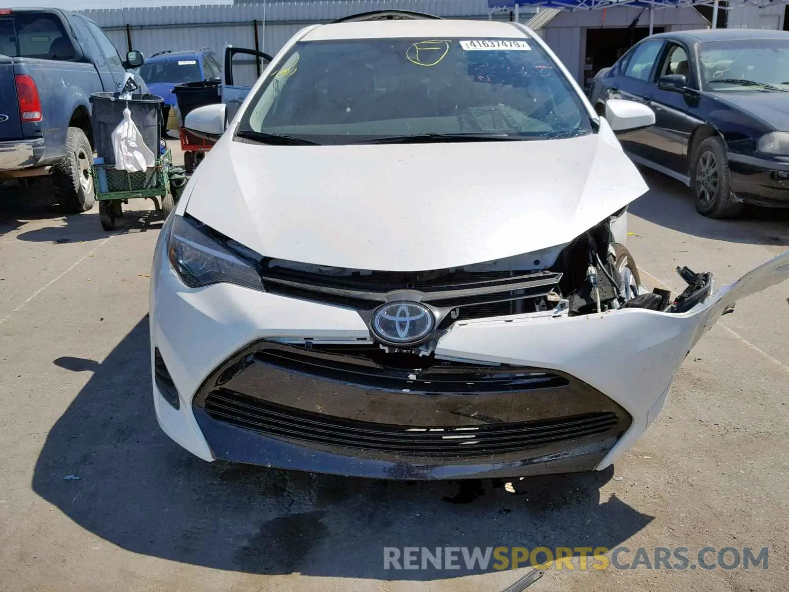 9 Photograph of a damaged car 5YFBURHE8KP935860 TOYOTA COROLLA 2019