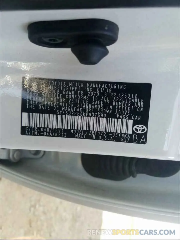10 Photograph of a damaged car 5YFBURHE8KP937690 TOYOTA COROLLA 2019