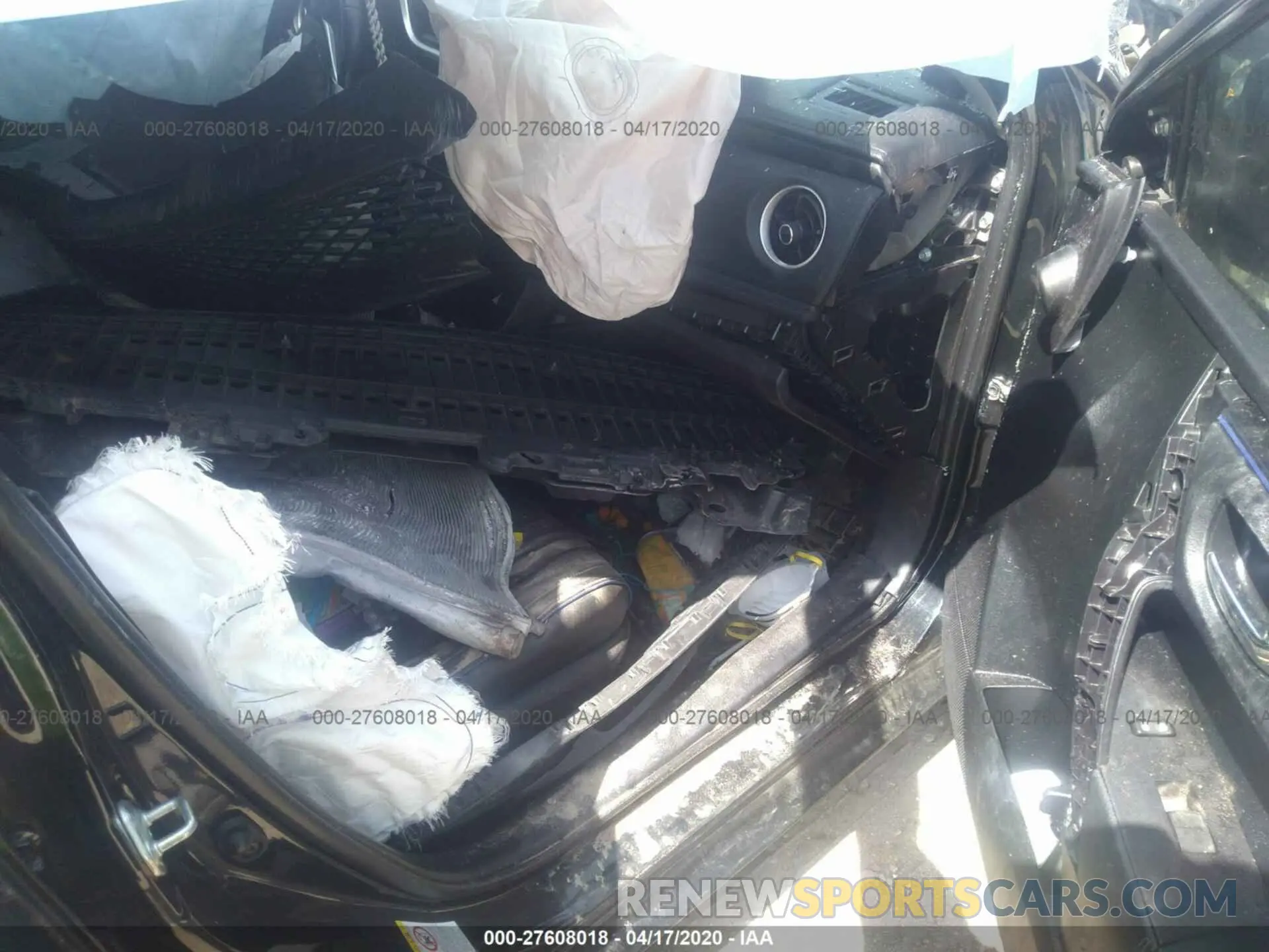 5 Photograph of a damaged car 5YFBURHE9KP863227 TOYOTA COROLLA 2019
