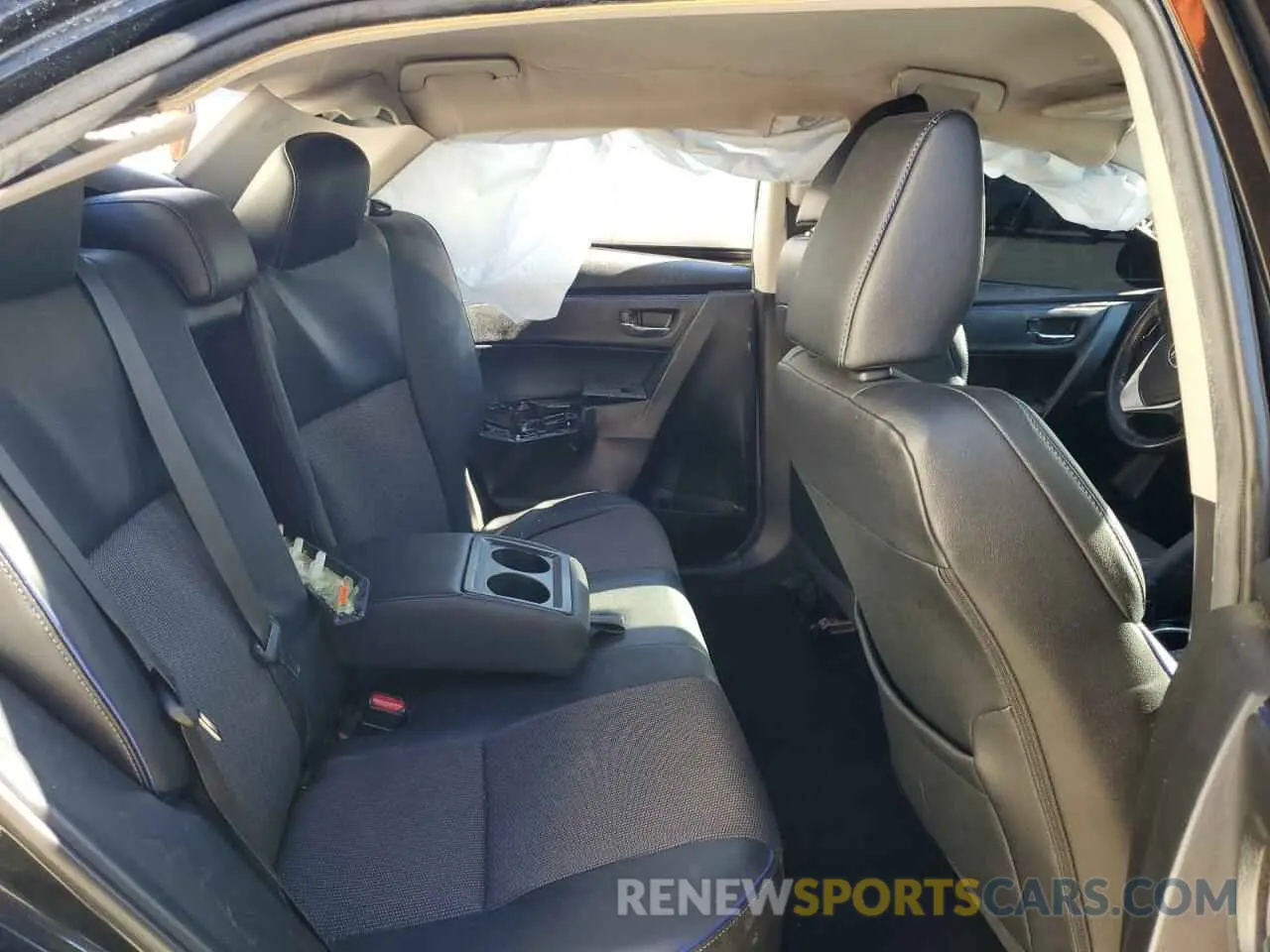 10 Photograph of a damaged car 5YFBURHE9KP864989 TOYOTA COROLLA 2019