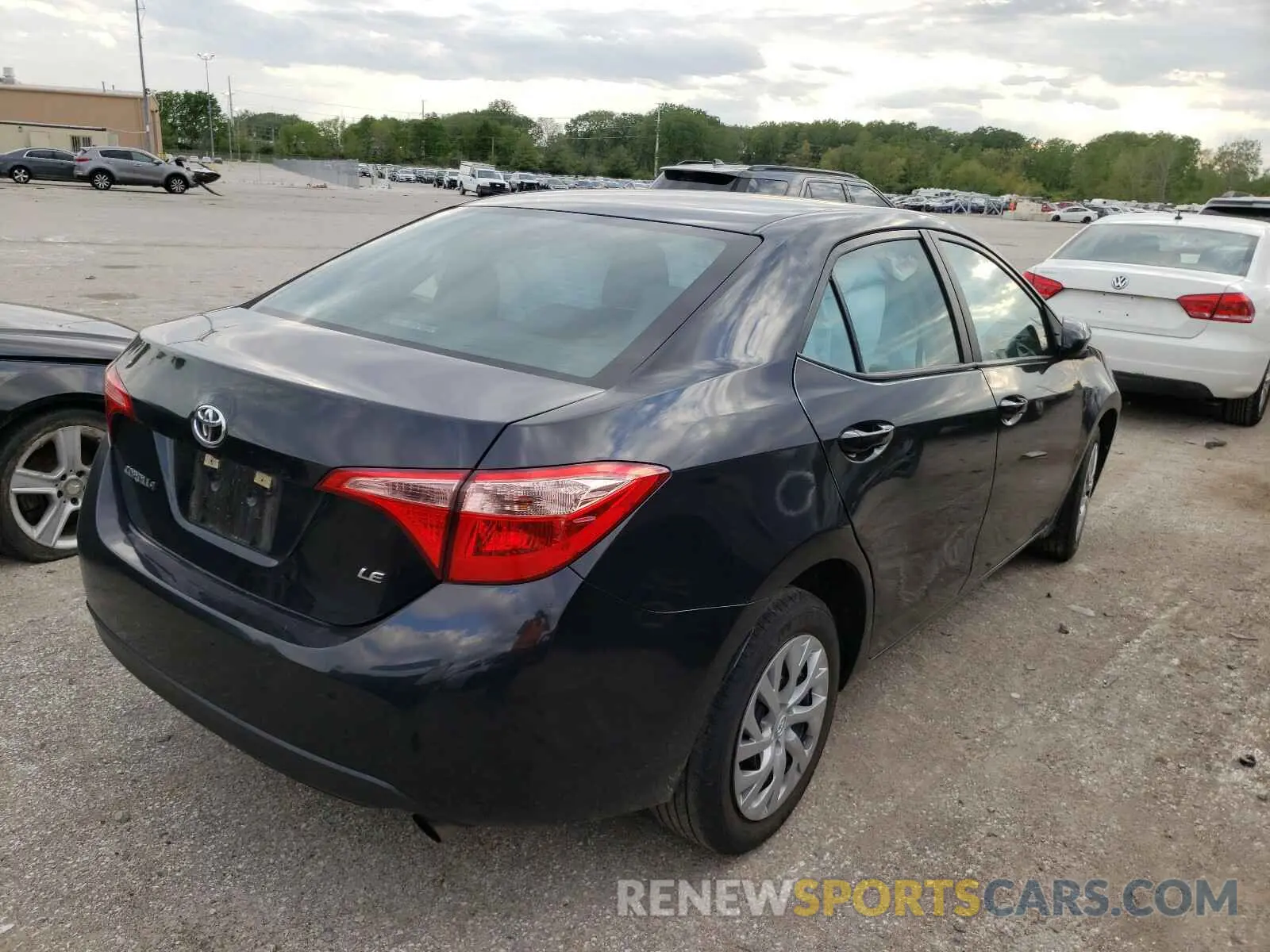 4 Photograph of a damaged car 5YFBURHE9KP866550 TOYOTA COROLLA 2019