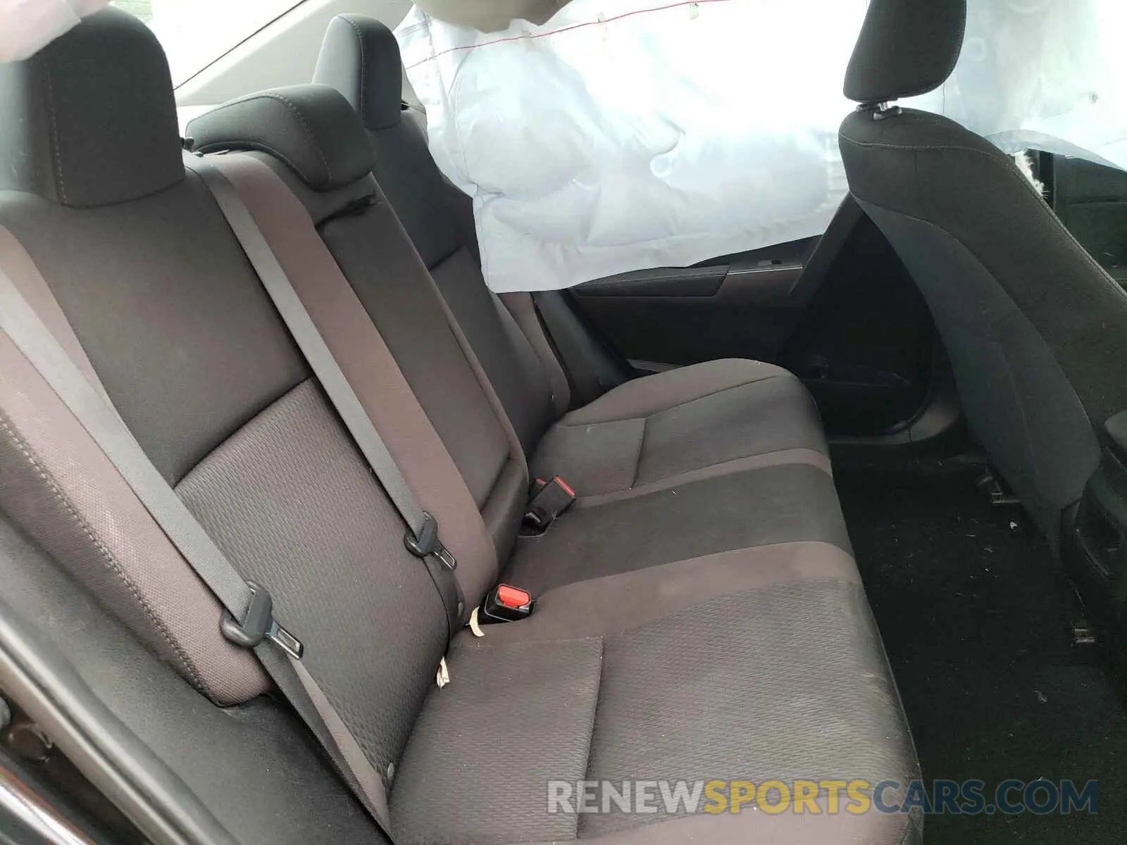 6 Photograph of a damaged car 5YFBURHE9KP866550 TOYOTA COROLLA 2019